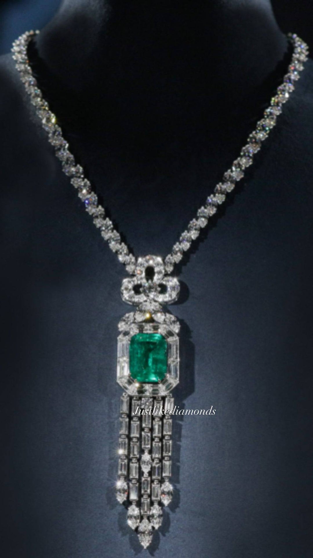 Royal Green عقد أخضر رويال - just like diamonds