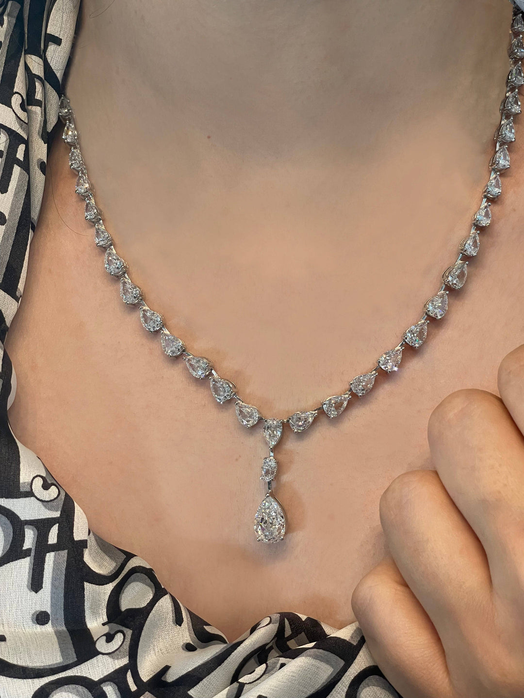 Solitaires pears necklace  قلاده سوليتيرات الدمعات - just like diamonds