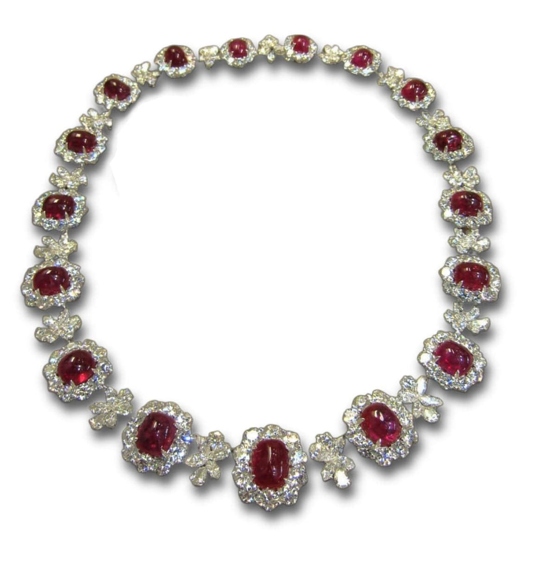 The royal cabochon روبي الكابيشون الملكي - just like diamonds