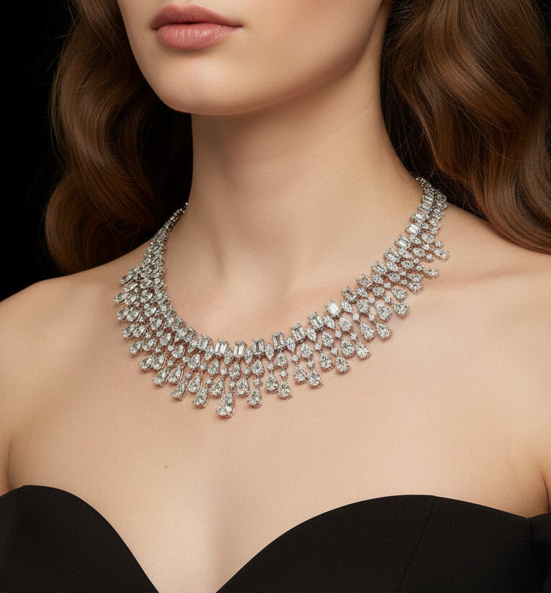 Royal necklace from marquise and emerald عقد ملكي من الإيميرالد والماركيزات - just like diamonds