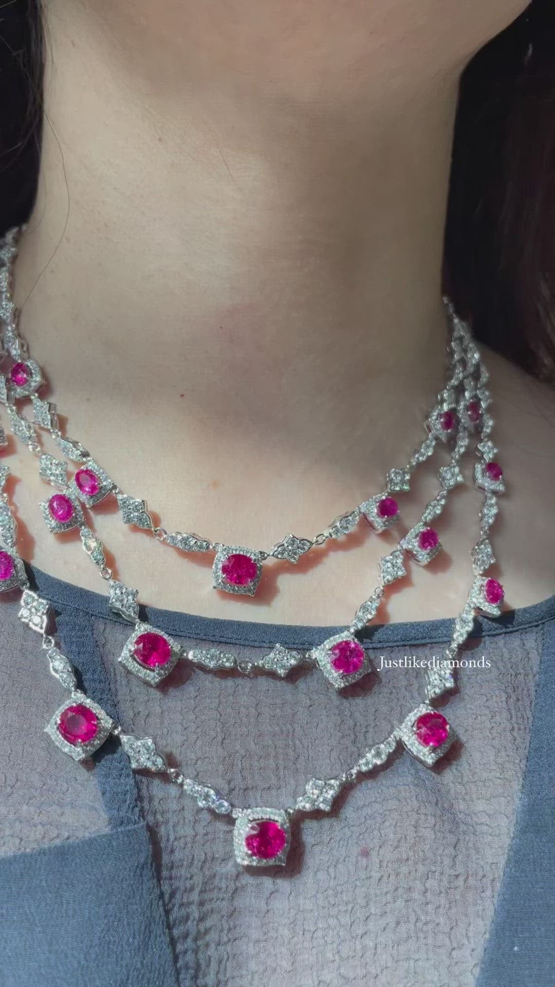 Ruby layers necklace قلادة طبقات الروبي