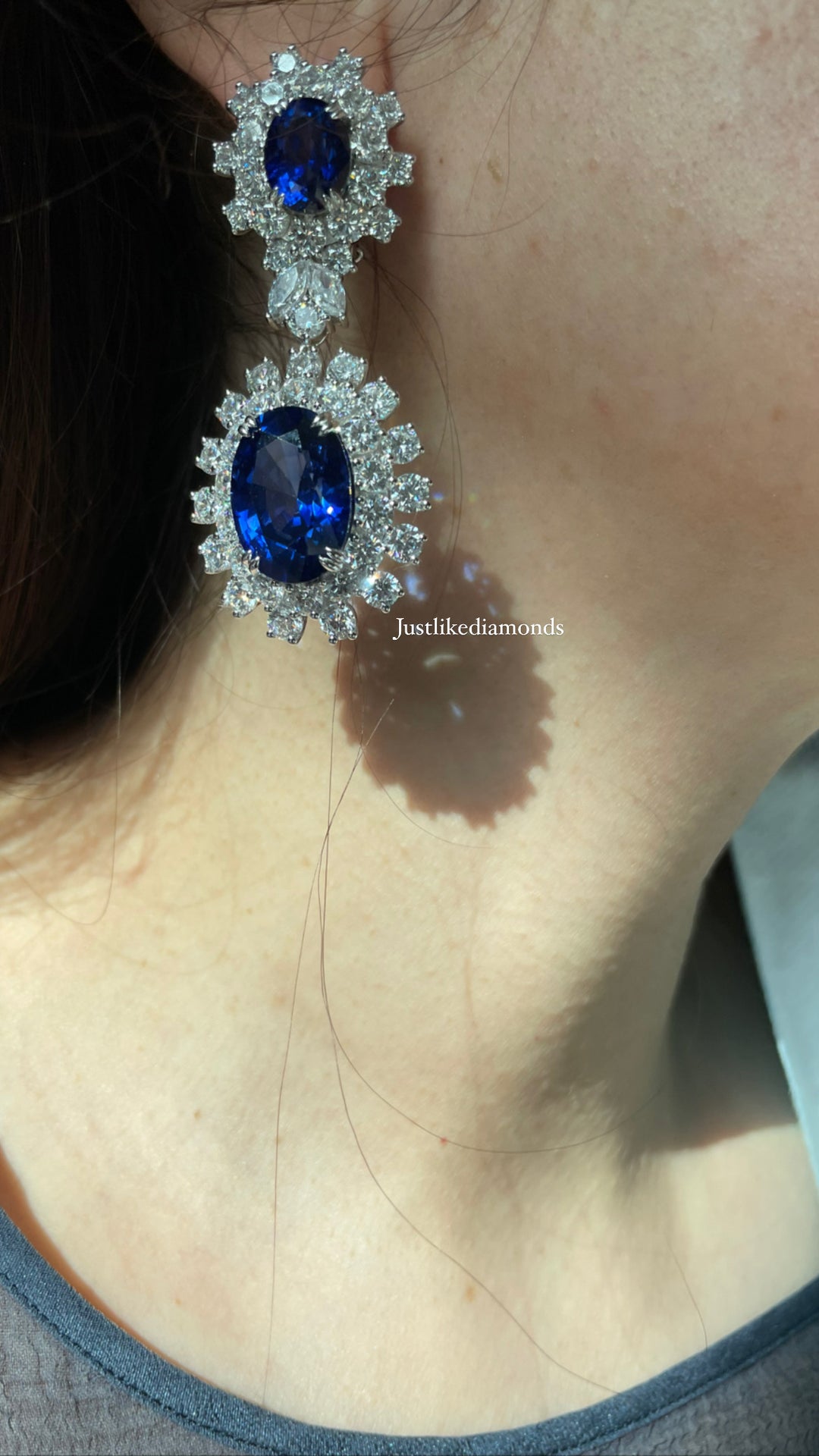 Cushion blue earrings  أقراط  الزفير الكوشن