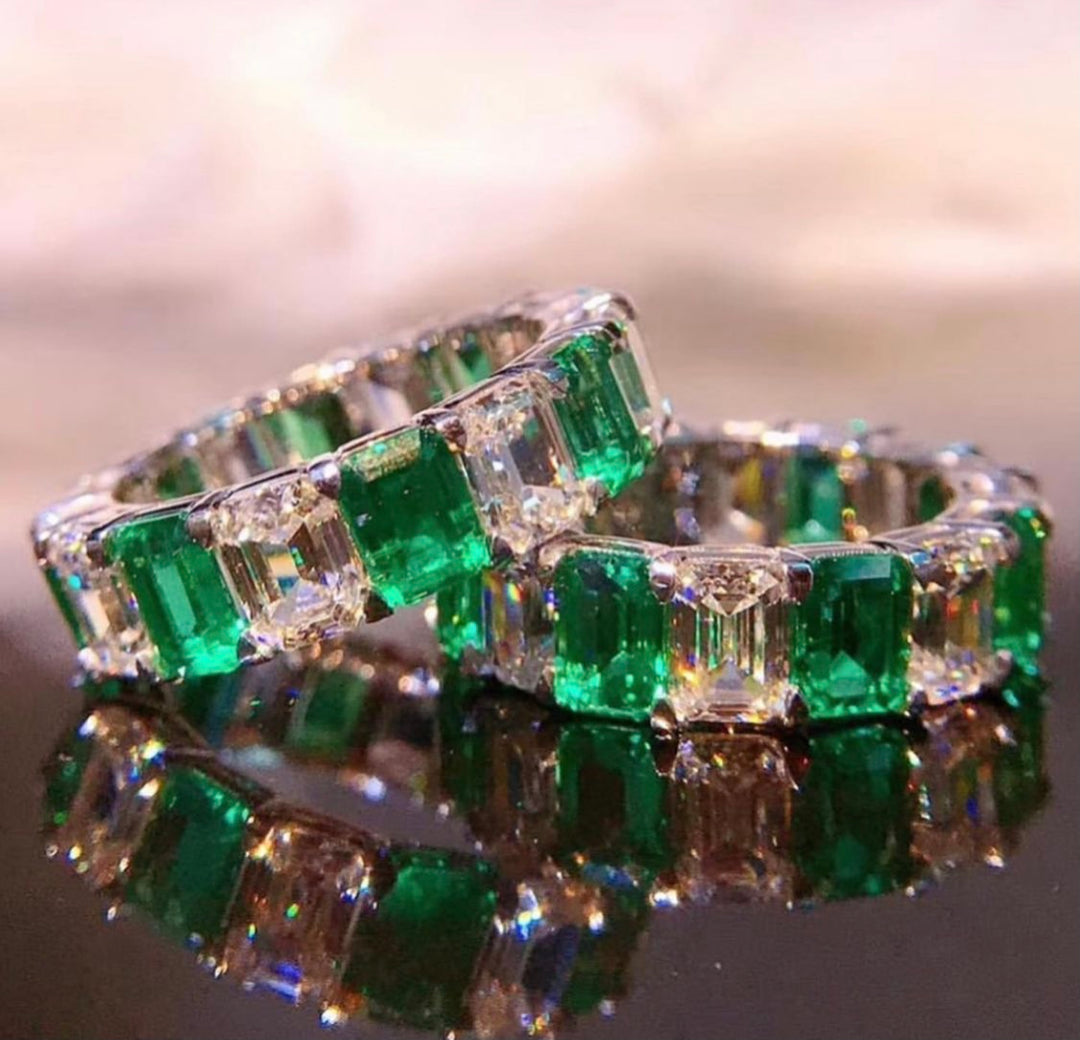 Eternity green ring خاتم دبله أخضر