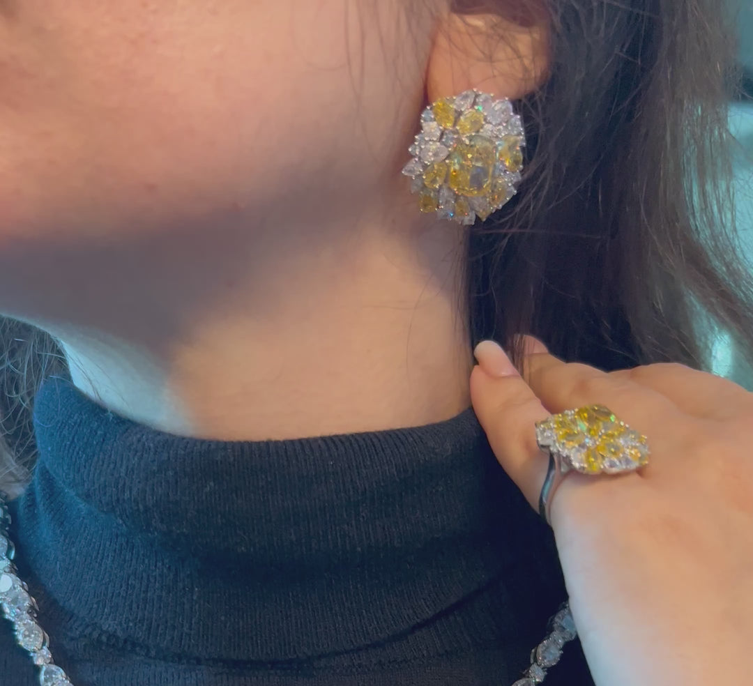 Cluster cut yellow earrings أقراط الأحجار المتجمعة الصفراء