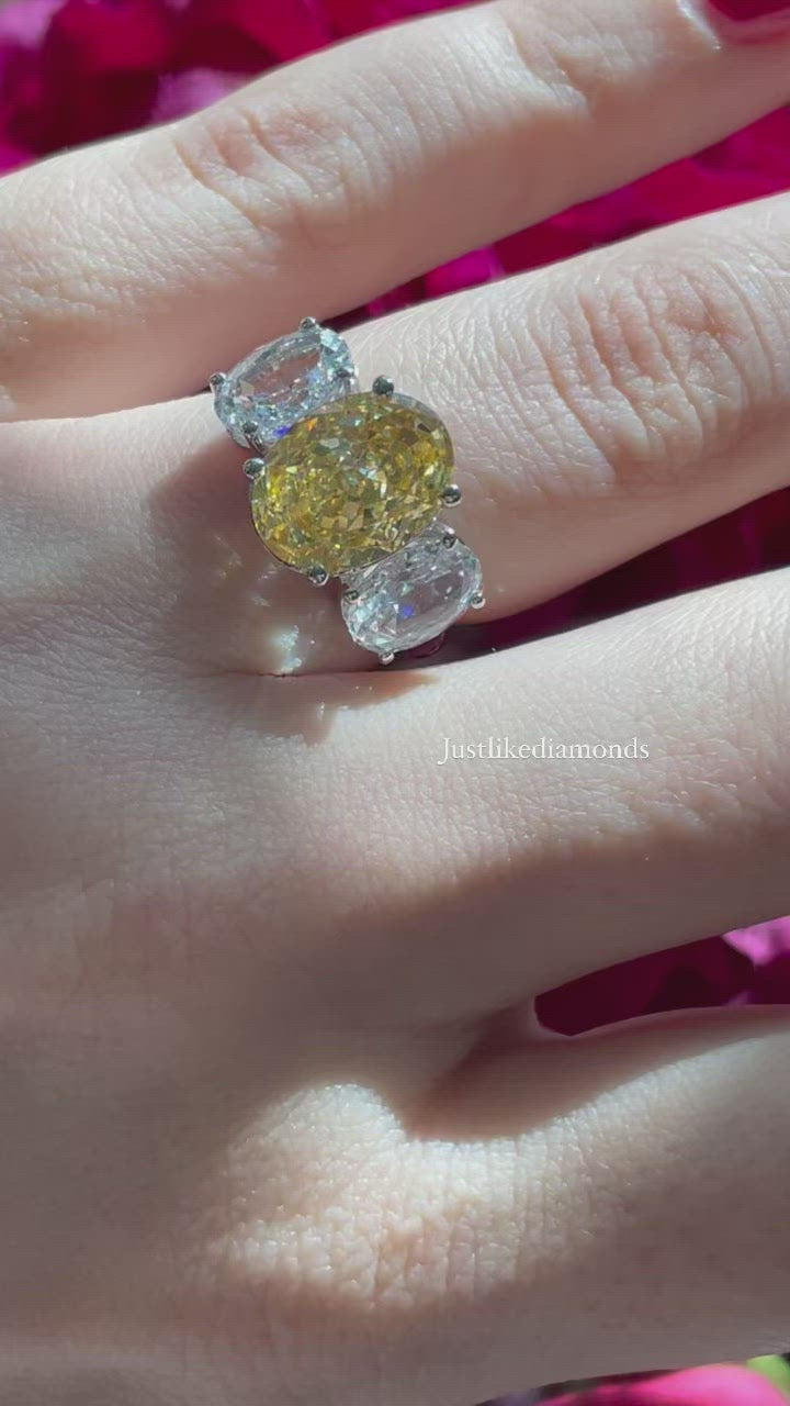 Oval yellow ring خاتم السوليتير الاوفال