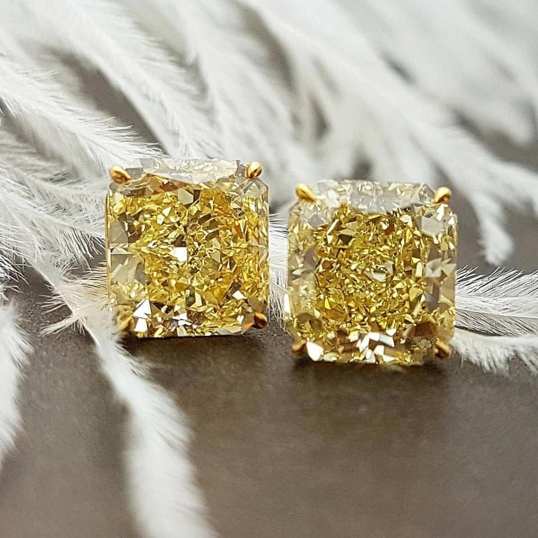 Radiant yellow studs أقراط راديانت أصفر فانسي