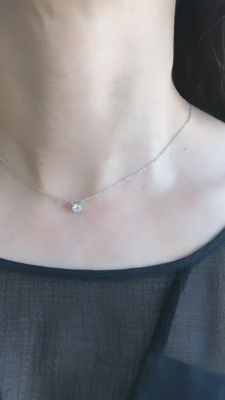 Round cut pendant  6 mm تعليقة بحجر سوليتير راوند